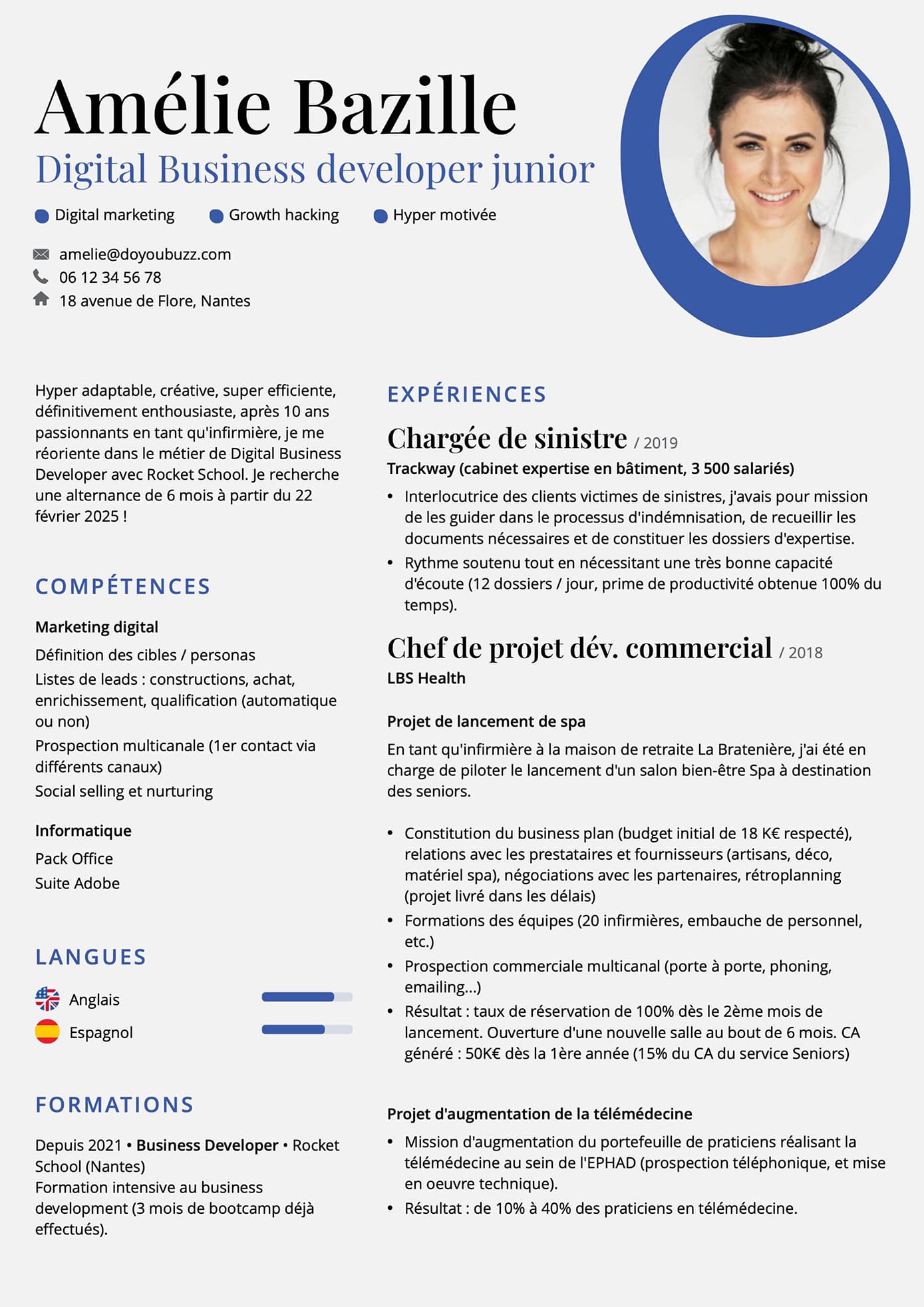 Un modello di CV moderno e colorato